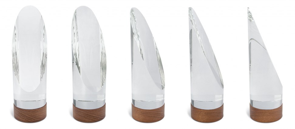 TROFEO CRISTALLO BASE LEGNO 7x23 CM